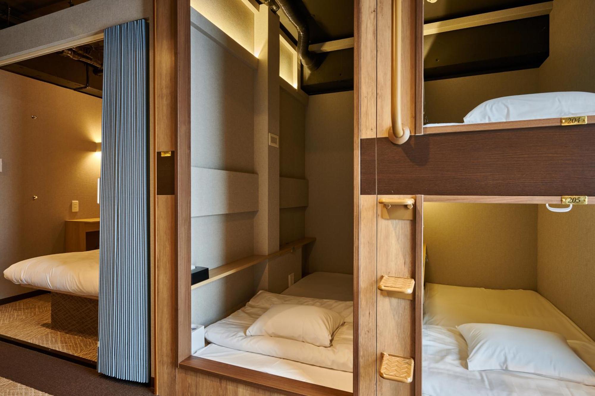 Capsule Hotel Continue Nijojokita Quioto Exterior foto