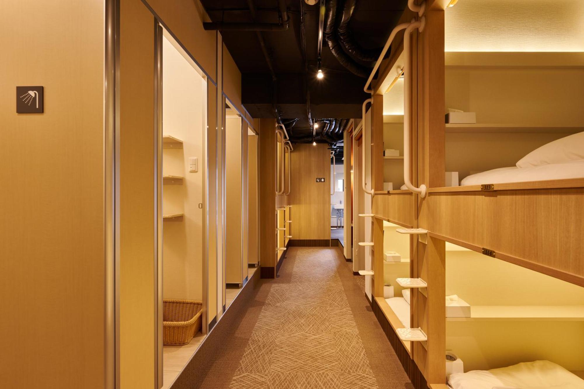 Capsule Hotel Continue Nijojokita Quioto Exterior foto